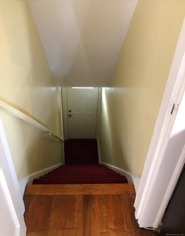 75 Birdsey Ave