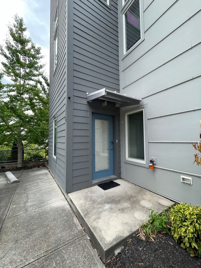 Three levels of views - Three levels of views Townhome