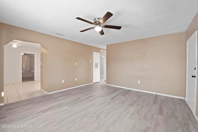 Photo - 1807 Elizabeth St