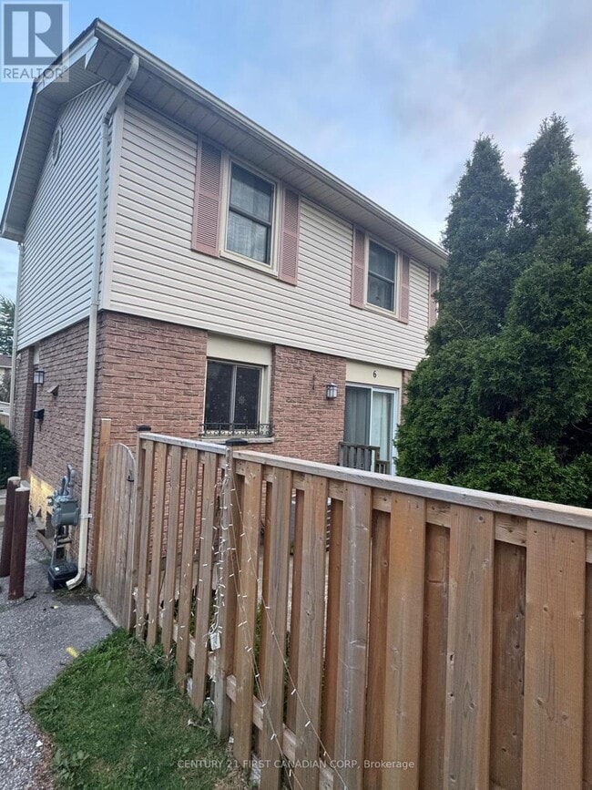 Photo - 230 Clarke Rd