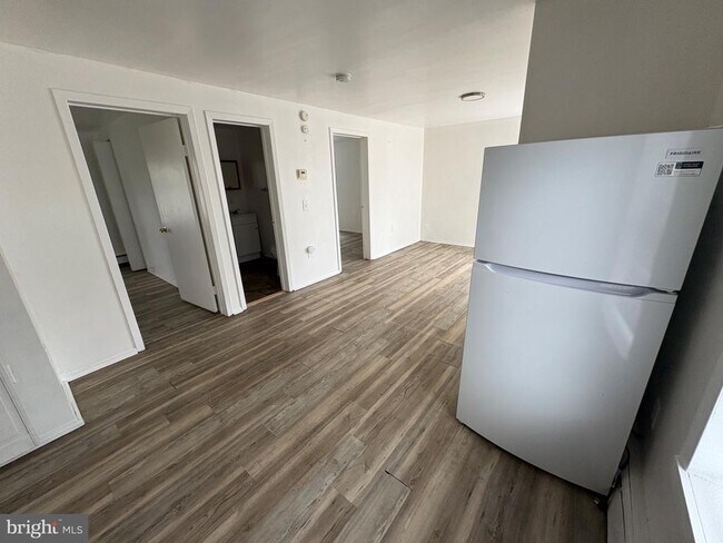 Photo - 120 E Main St Unidad B