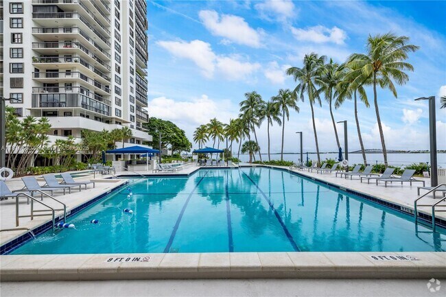 Building Photo - 2333 Brickell Ave Unit 416 Rental