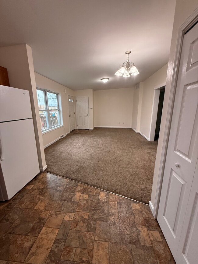 Living room - 4178 S Center St Unidad Mary Laurey