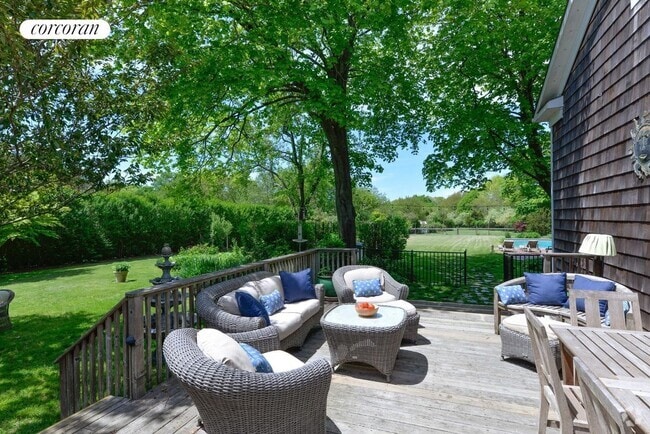 Building Photo - 2214 Montauk Hwy Rental