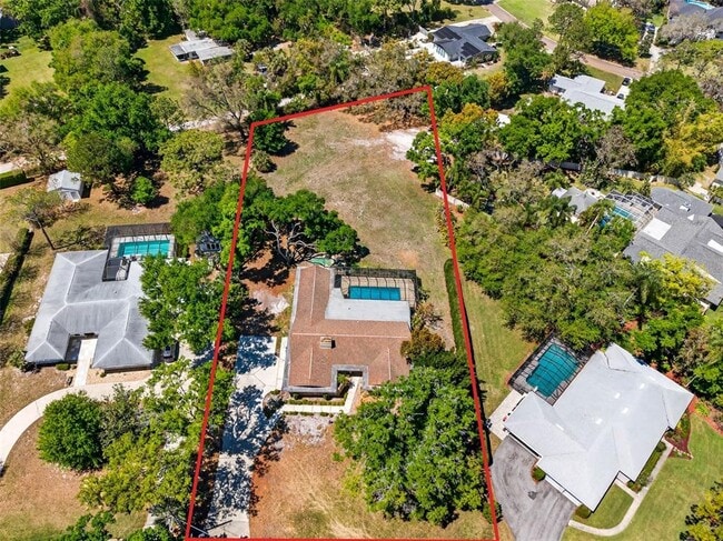 Photo - 2111 Paddock Cir