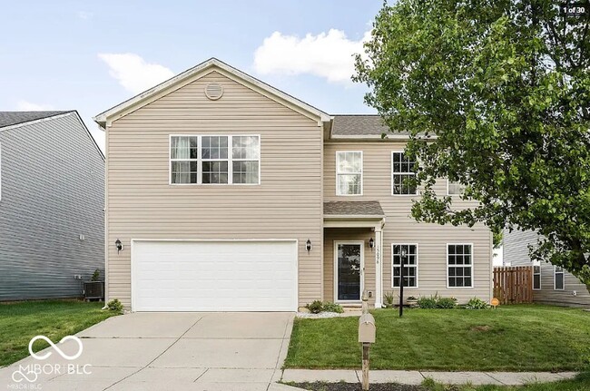 Building Photo - 15098 Royal Grove Dr