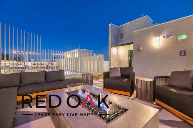 Photo - 5801 Camerford Ave Unidad 310