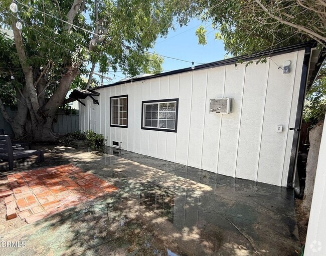 Building Photo - 10832 Otsego St Unit 10832 Rental