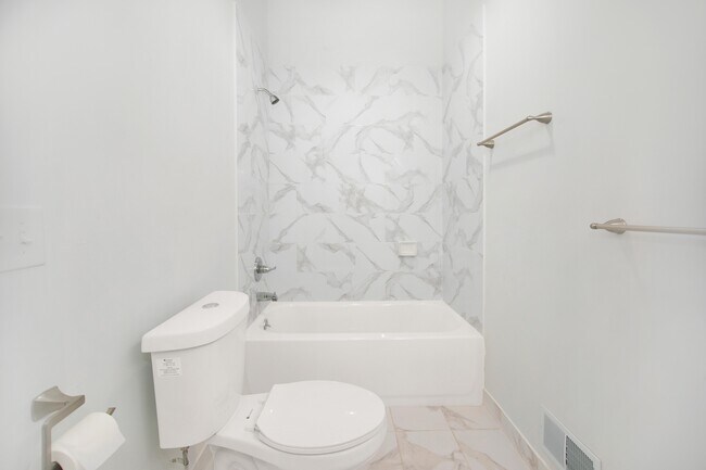 Photo - 470 Brainard St Unit 1