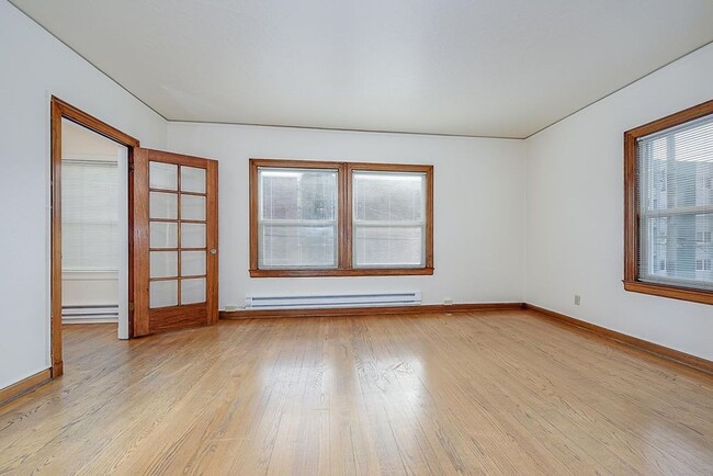 Photo - Redside - The Mulholland