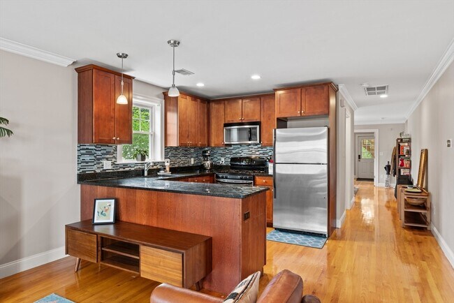 Photo - 7 Fox St Unit 1