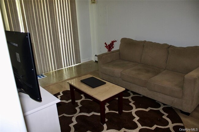 Photo - 24 Chestnut Ln