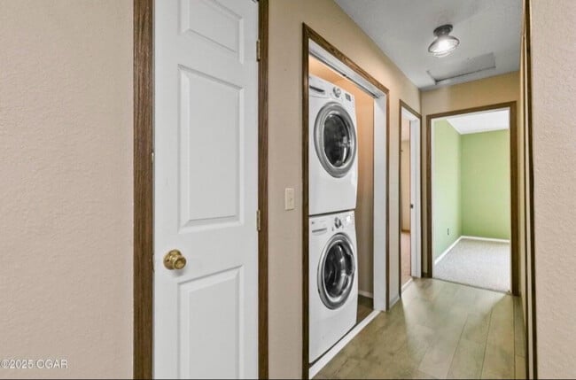 Photo - 6496 Racine St Unidad 2