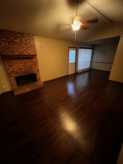 Photo - Move in Ready 2/2 with 1 car garage in Saginaw!