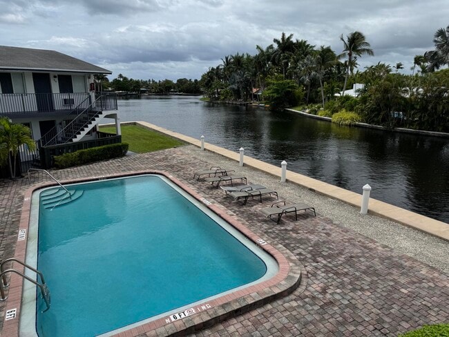 Building Photo - 1814 E Oakland Park Blvd Unit 50