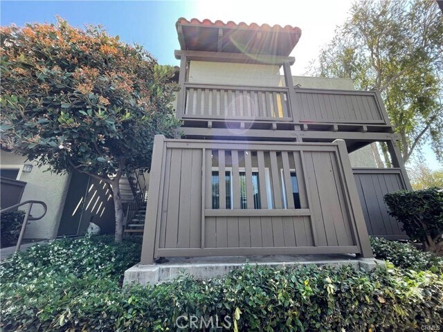 Photo - 1345 Cabrillo Park Dr Unidad M15