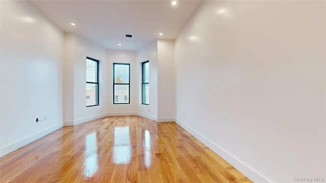 Photo - 1198 Greene Ave Unit 1