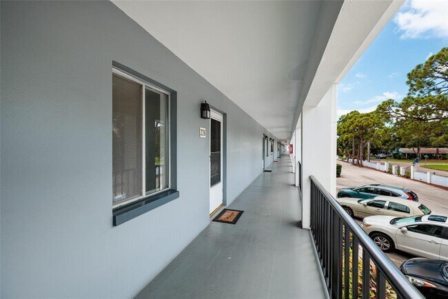 Photo - 8651 10th St N Unidad 226