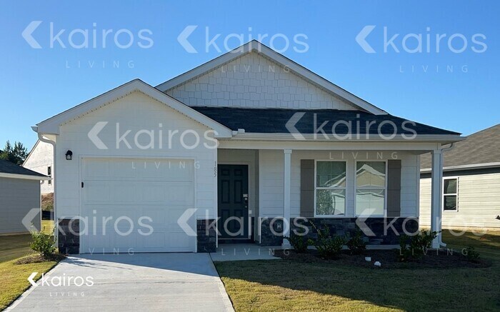 Photo - 185 Lochwolde Dr