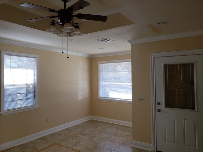 Building Photo - 5925 Saint Roch Ave