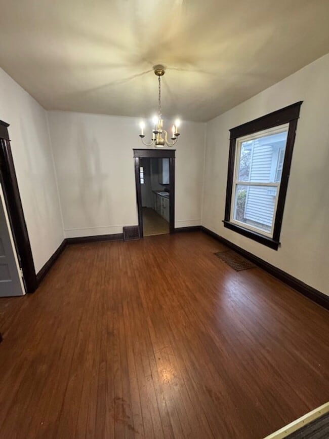 Photo - 1308 Sinclair St