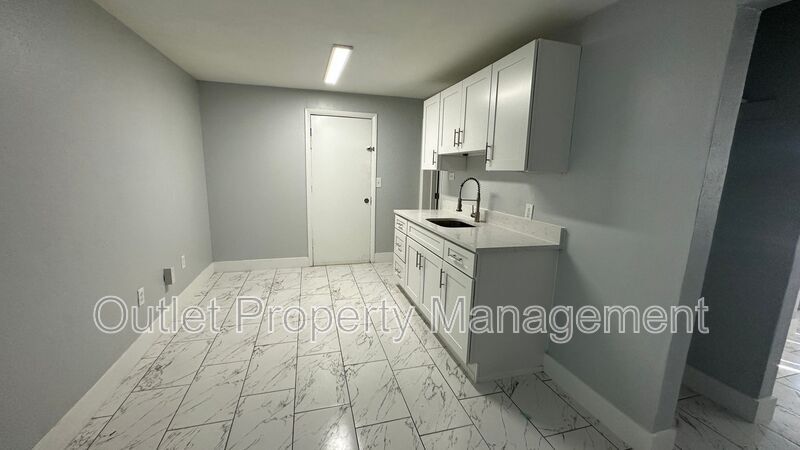 Photo - 850 Derbyshire Rd Unit 850-A