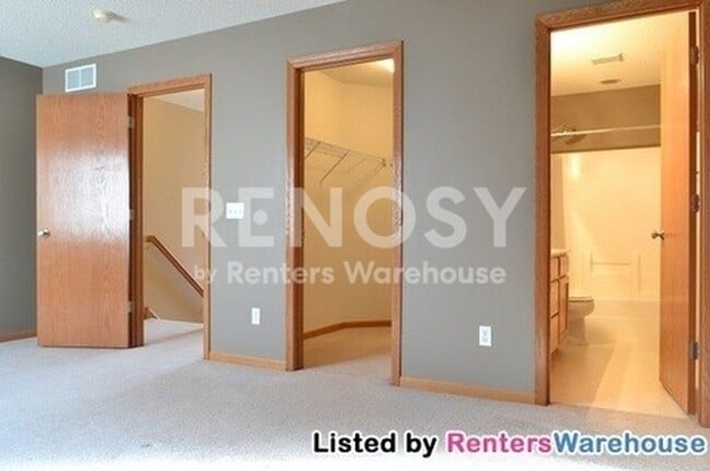 Photo - 7458 Derby Ln