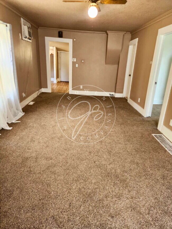 Photo - 2 Bedroom | 1 Bathroom | Fenced Yard | Detached Garage