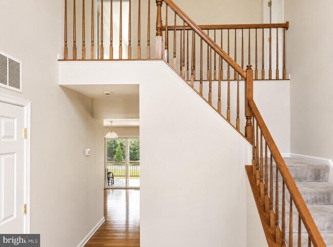 Photo - 29 Palace Ln