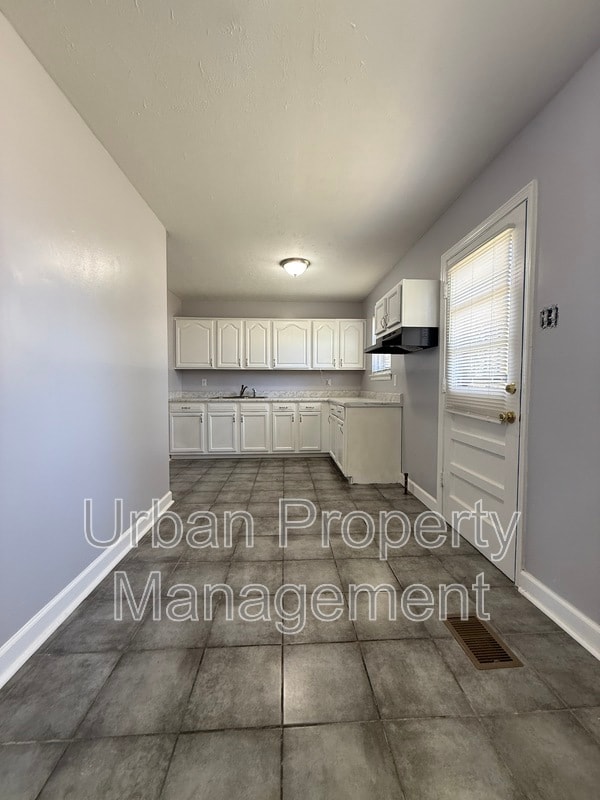 Photo - 5056 Stacey Rd