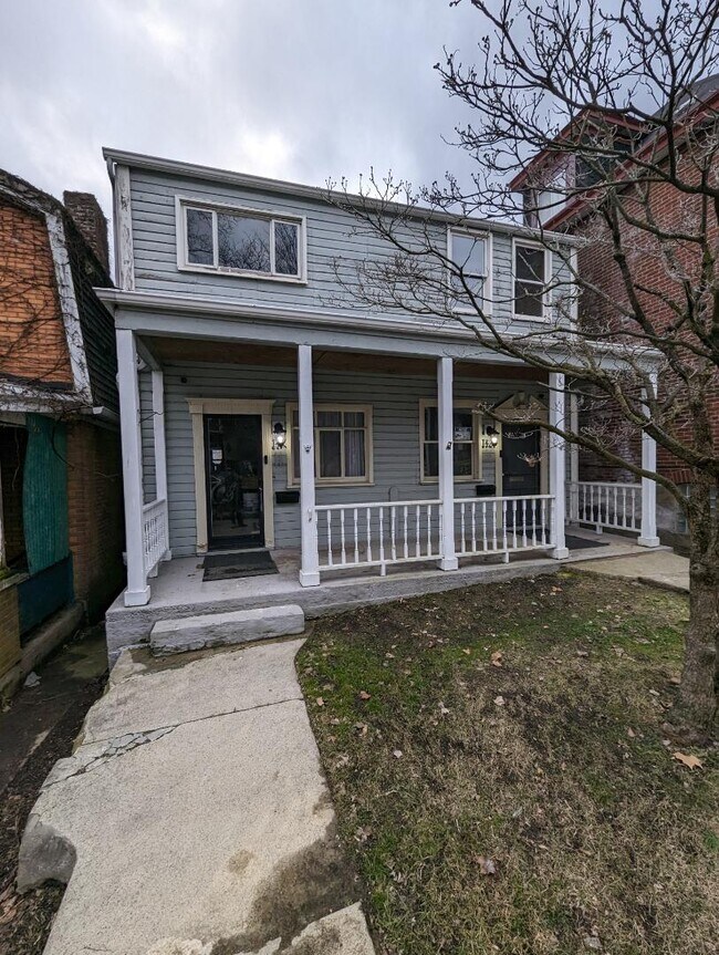 Building Photo - 140 Zara St Rental