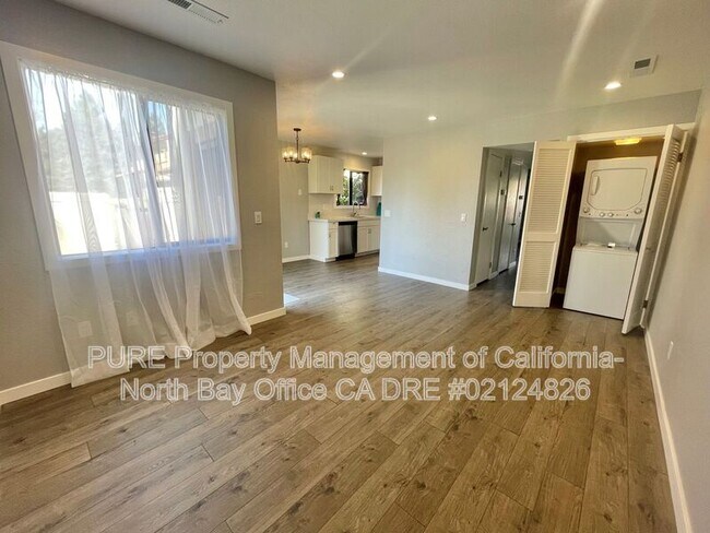 Photo - 210 Park Pl Dr