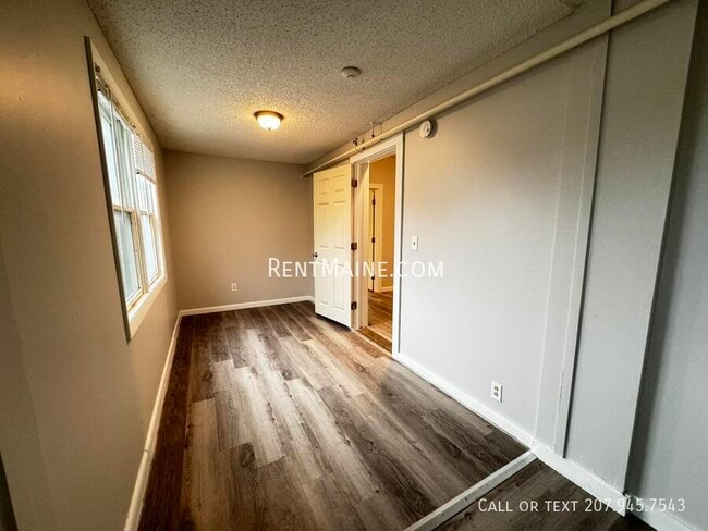 Photo - 513 Main St Unit 4