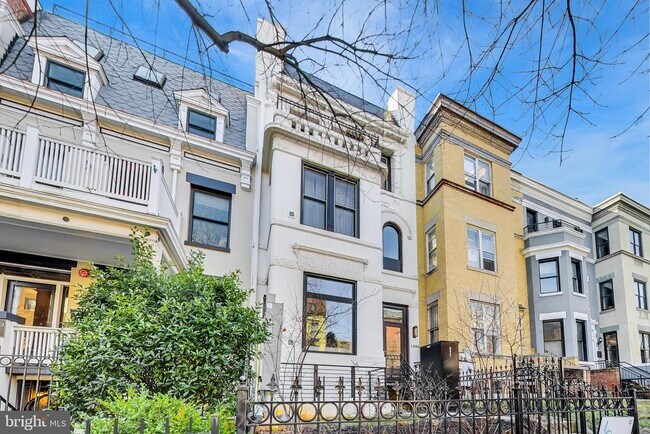 Photo - 1444 Harvard St NW Unit 1