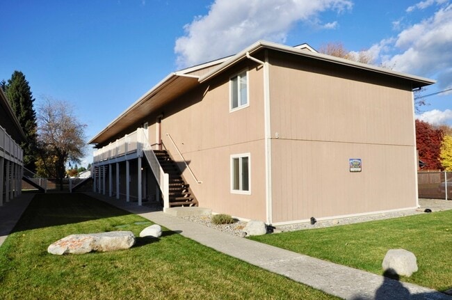 Photo - 2nd Floor Unit- Hayden Apts- 2 bed 1 bath