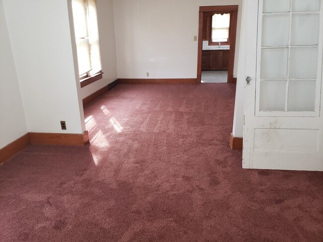 Photo - 2 Bedroom 1 bath house located near downto...