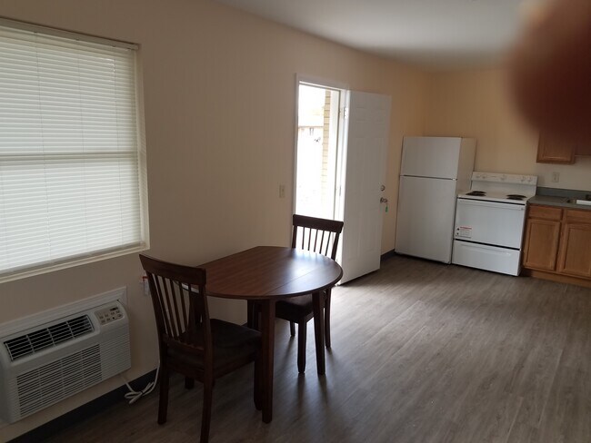 Holiday Efficiency Apartments