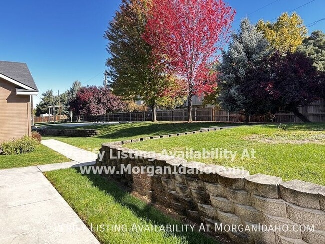 Photo - 6639 W Morris Hill Ln