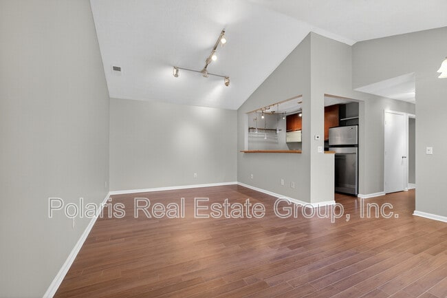 Photo - 1737 E 56th St Unit H
