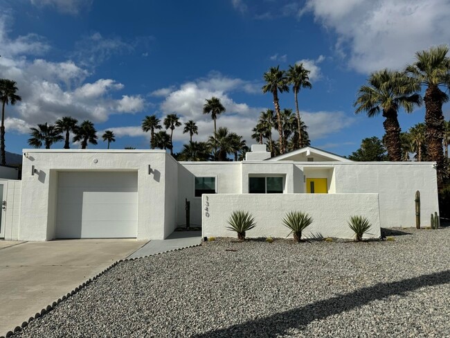 Building Photo - 1340 E Gem Cir Rental