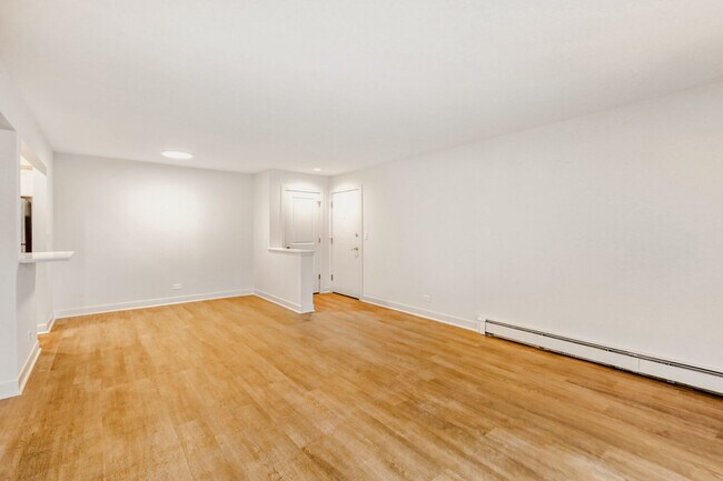 Photo - 785 Pershing Ave Unit 1-B