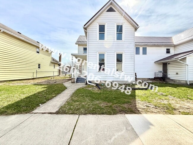 Building Photo - 615 W 4th St Unit 615 W 4th St