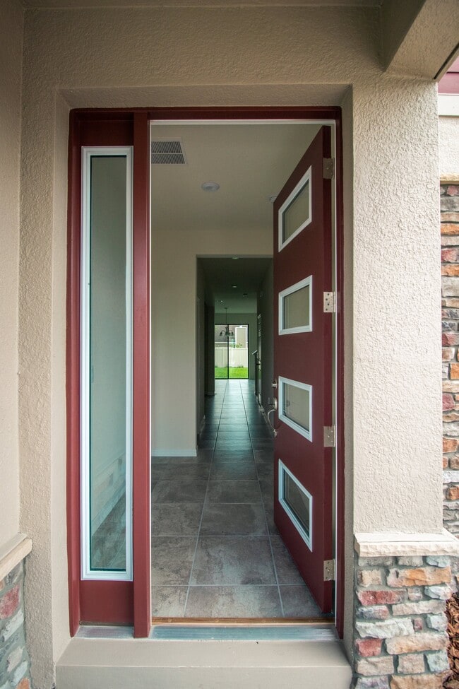 Photo - 2470 Avian Loop