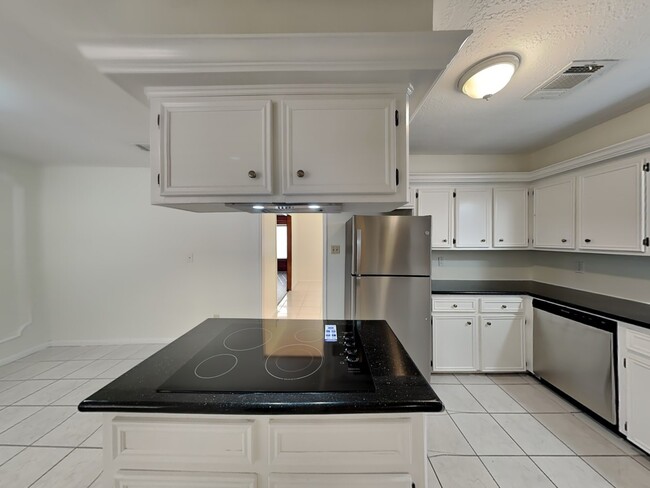 Photo - 4907 Eagle Trail Dr