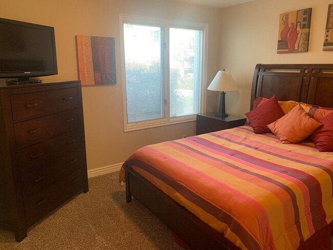 Photo - Fully furnished 2 bed 2 bath!