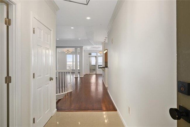 Photo - 3334 Peachtree Rd NE Unit 1905