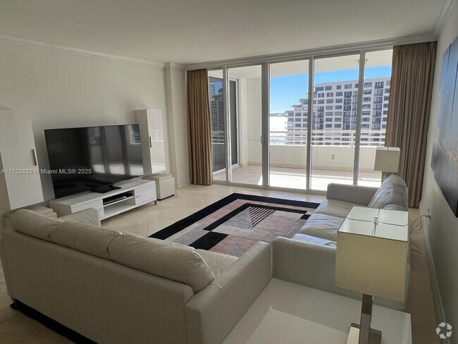 Building Photo - 848 Brickell Key Dr Unit 1205 Rental