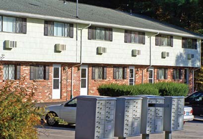 Perry Hill Apartments For Rent In Ashford Ct Forrent Primary Photo Perry Hill Apartments