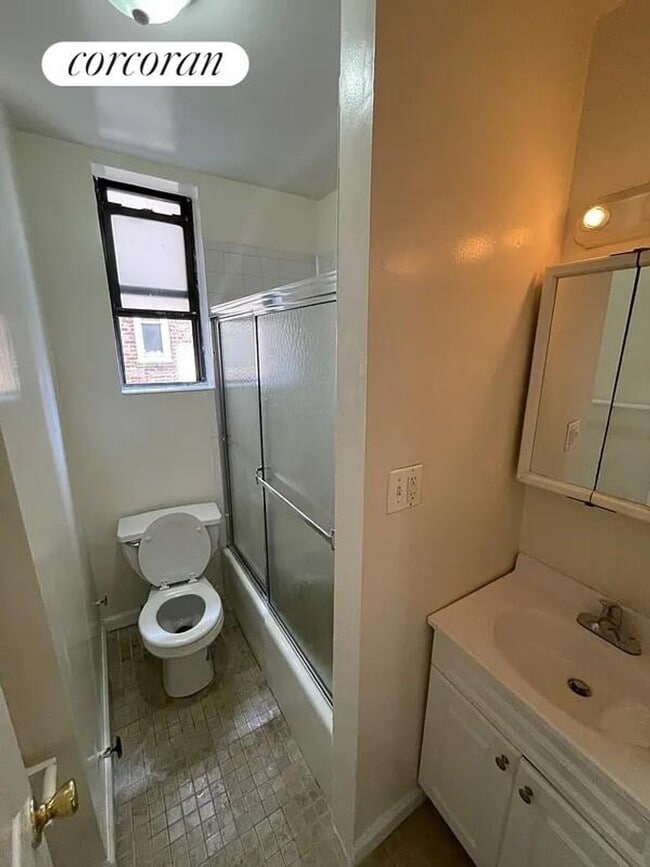 Photo - 235 Wadsworth Ave