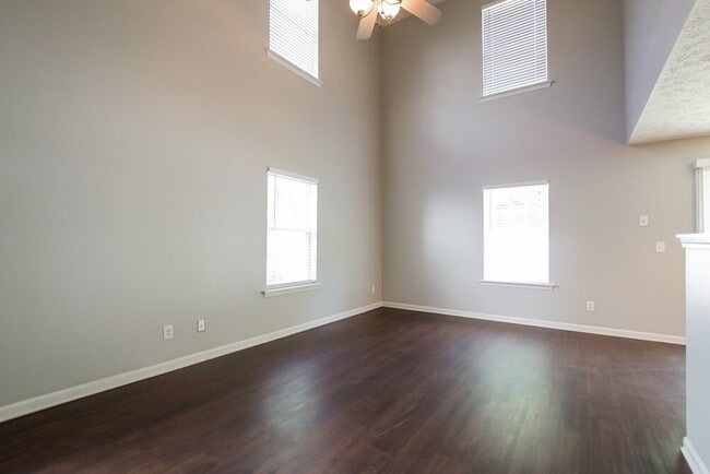 Photo - 186 Ilex Dr